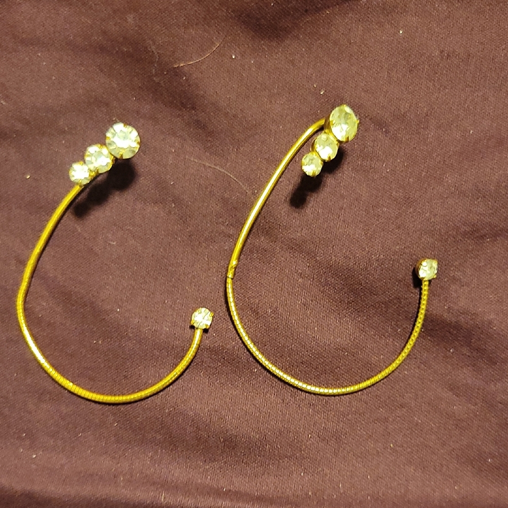 Elegant Gold and Crystal Earrings